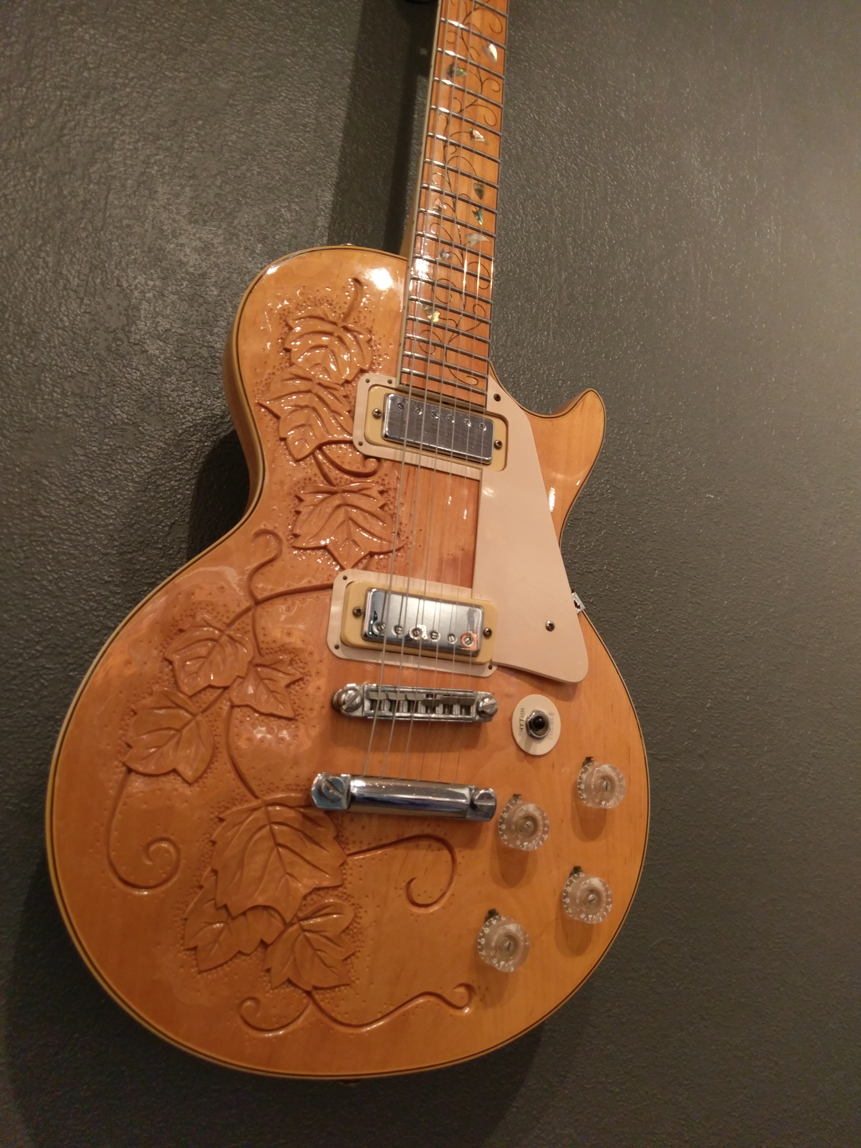 Kasuga Les Paul Custom Musik Mekanikeren